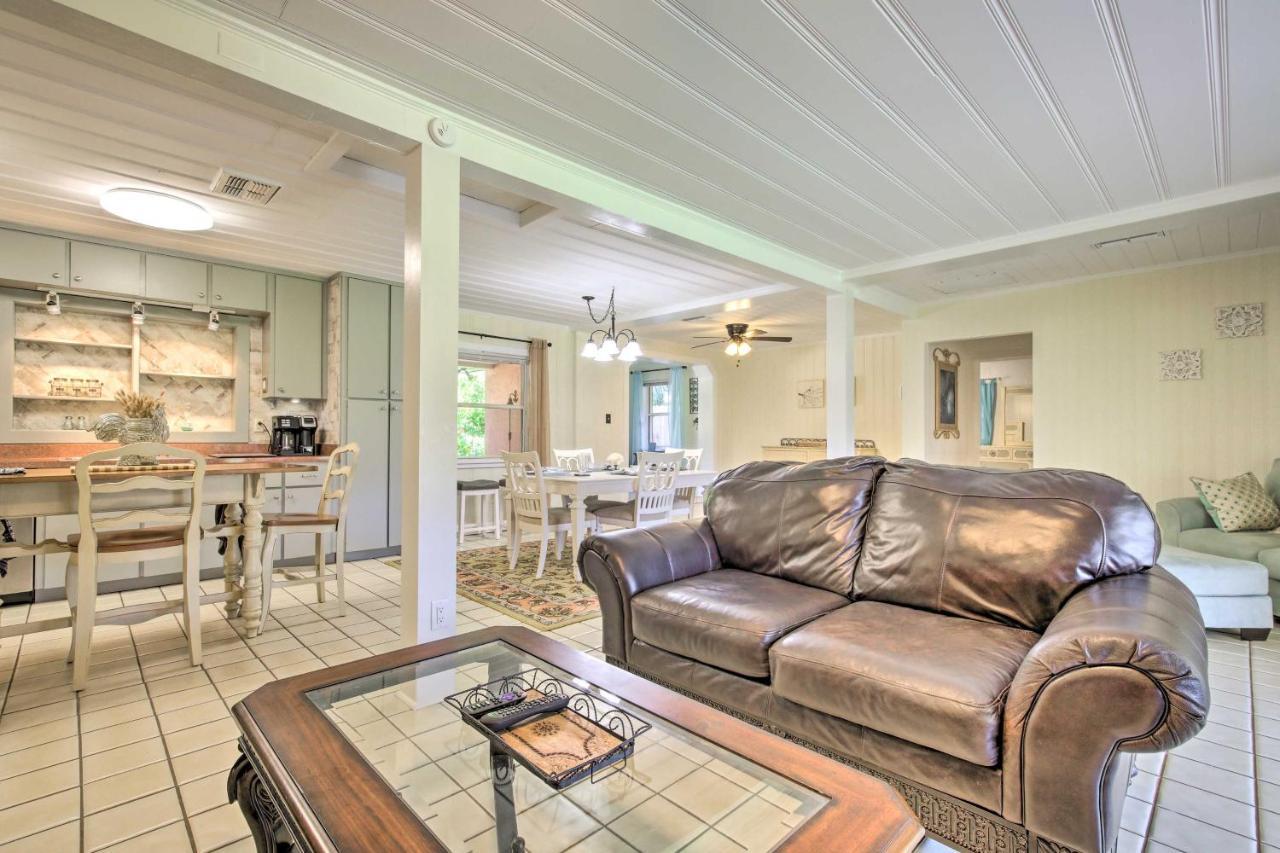 Rainbow River Oasis With Kayaks And Furnished Sunroom! Даннеллон Экстерьер фото