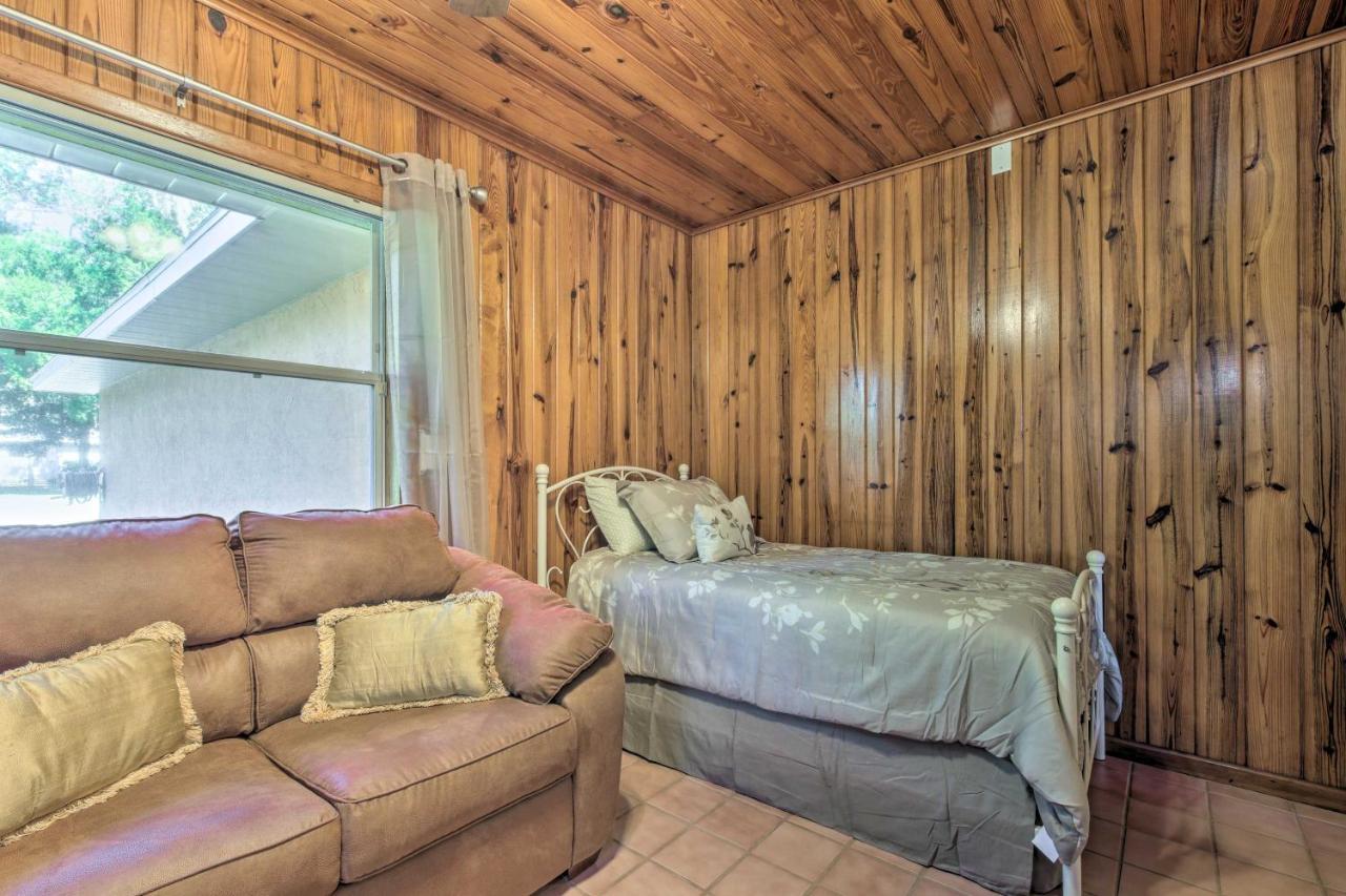 Rainbow River Oasis With Kayaks And Furnished Sunroom! Даннеллон Экстерьер фото
